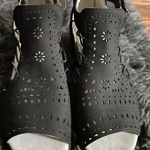 JBU Black Heels with Intricate Cutout Design